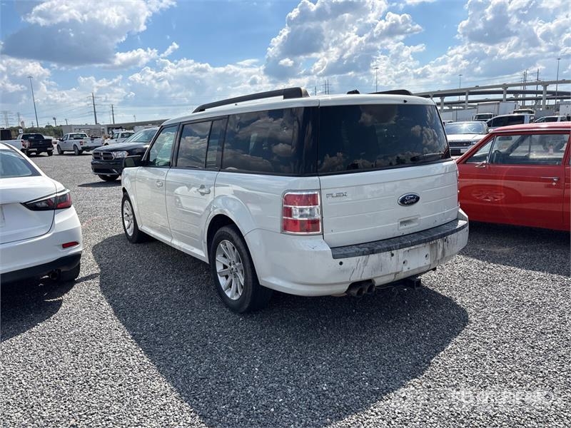 Ford Flex 2WD SUV (Inoperable) Avtomobili