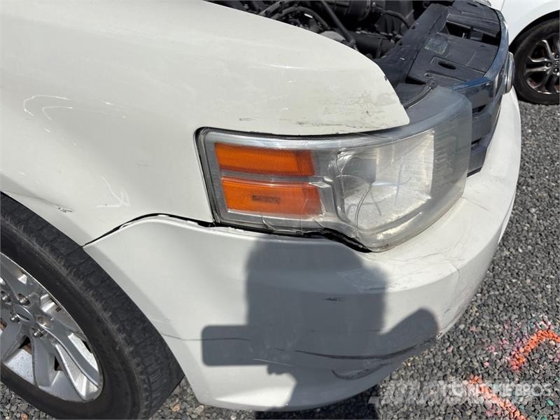 Ford Flex 2WD SUV (Inoperable) Avtomobili