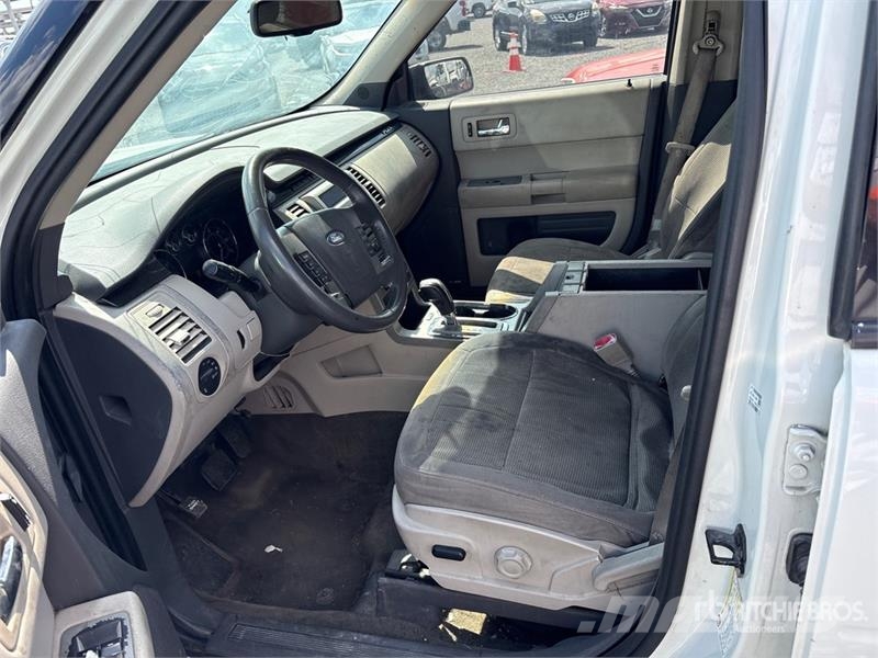 Ford Flex 2WD SUV (Inoperable) Avtomobili