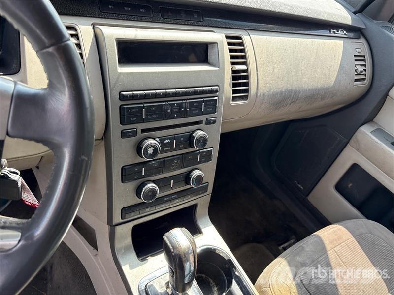 Ford Flex 2WD SUV (Inoperable) Avtomobili