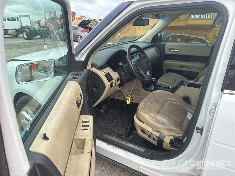 Ford Flex Limited 2WD SUV 汽车