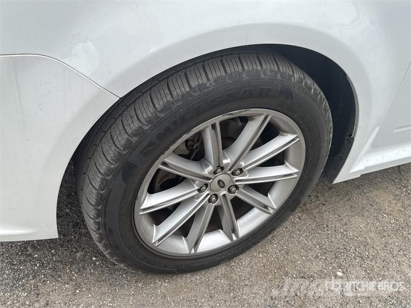 Ford Flex Limited 2WD SUV 汽车