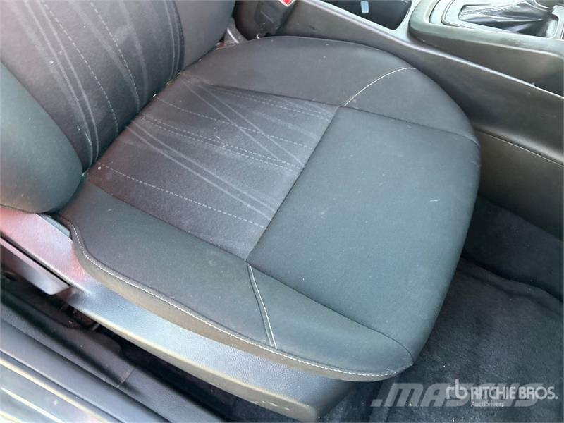Ford Focus SE Automašīnas