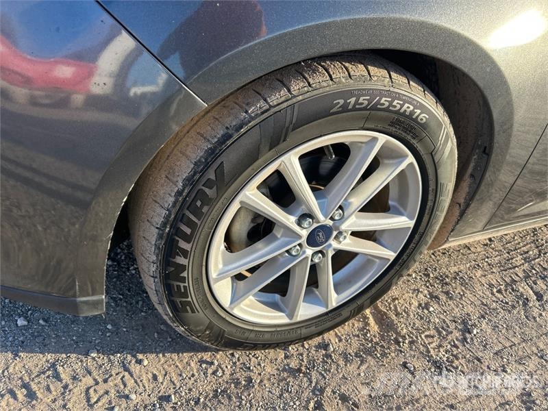 Ford Focus SE Automašīnas