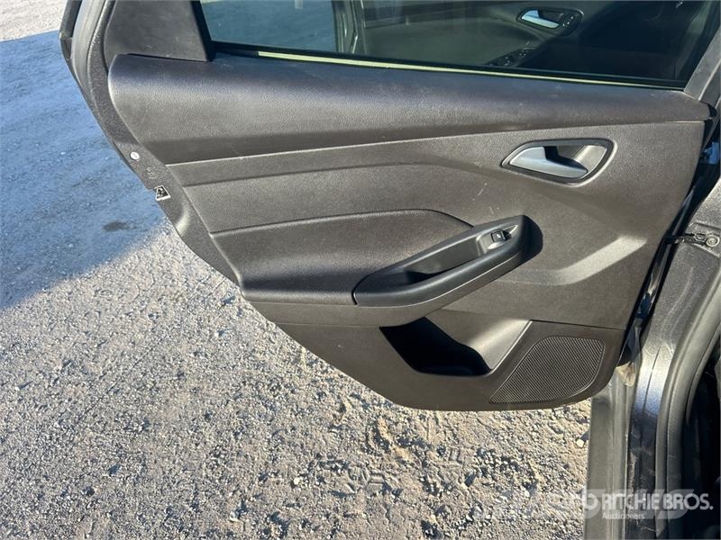 Ford Focus SE Automašīnas