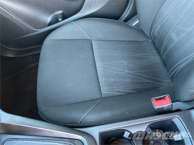 Ford Focus SE Automašīnas