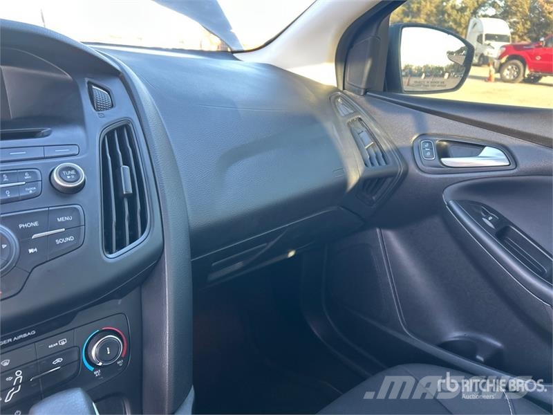 Ford Focus SE Automašīnas