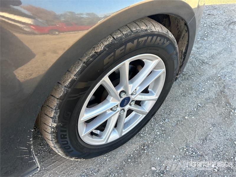 Ford Focus SE Automašīnas