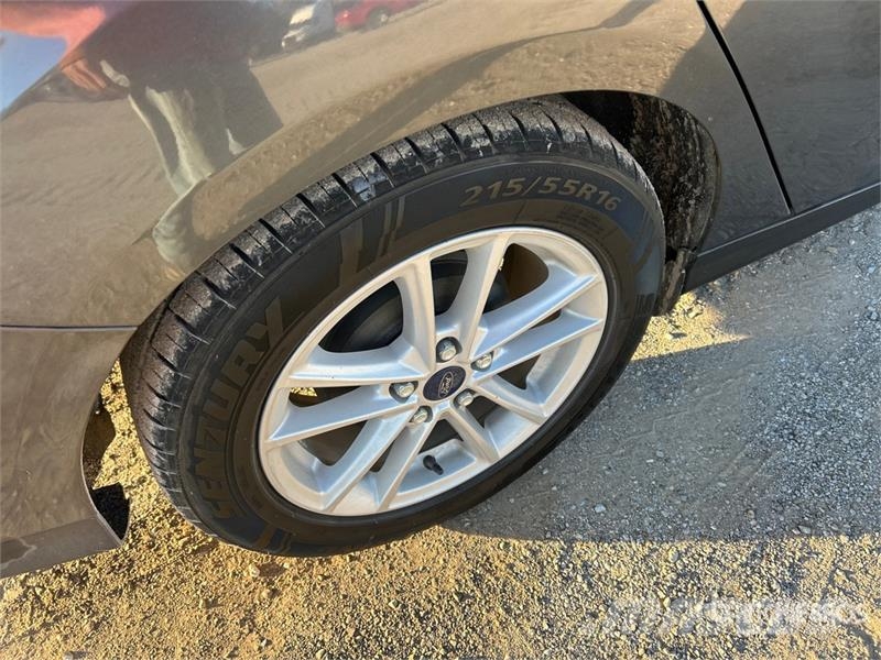 Ford Focus SE Automašīnas