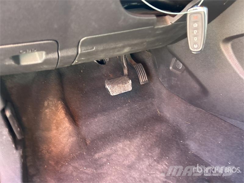 Ford Focus Titanium Automobile Cars