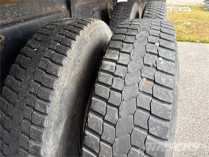Ford L8000 Kiperi kamioni