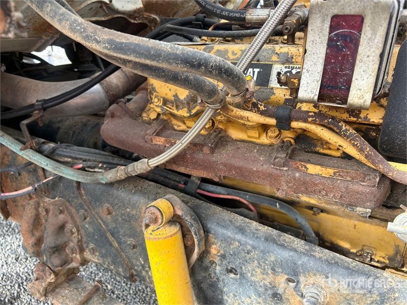 Ford L8000 水罐车
