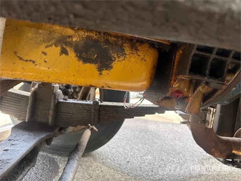 Ford L8000 Kiperi kamioni