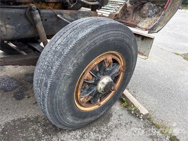 Ford L8000 Kiperi kamioni