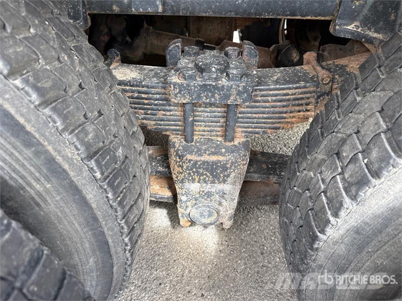 Ford L8000 Kiperi kamioni