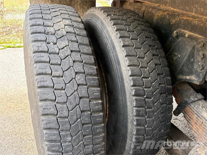 Ford L8000 Kiperi kamioni