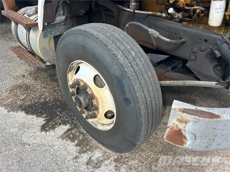 Ford L9000 Vehicule de recuperare