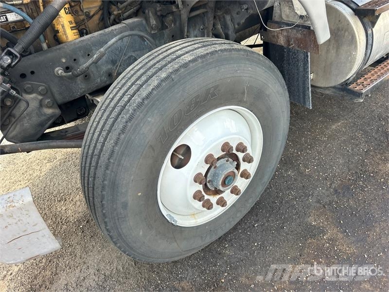 Ford L9000 Vehicule de recuperare