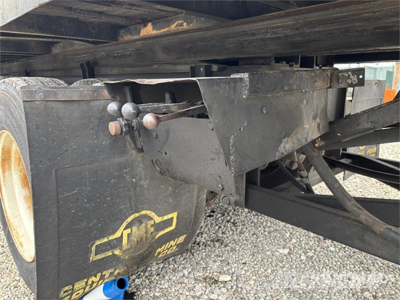 Ford L9000 Vehículos de reciclaje