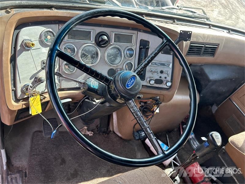 Ford L9000 Vehicule de recuperare