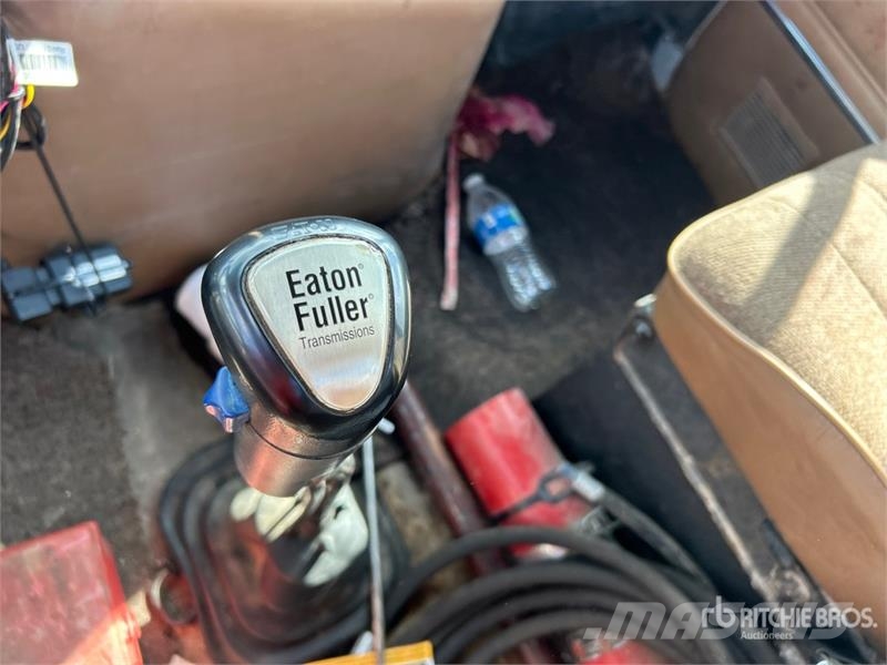 Ford L9000 Vehicule de recuperare