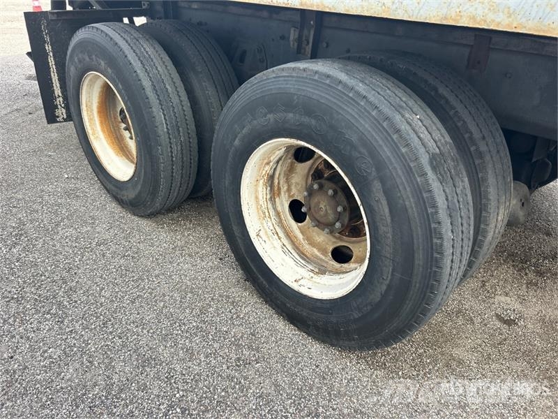 Ford L9000 Vehicule de recuperare