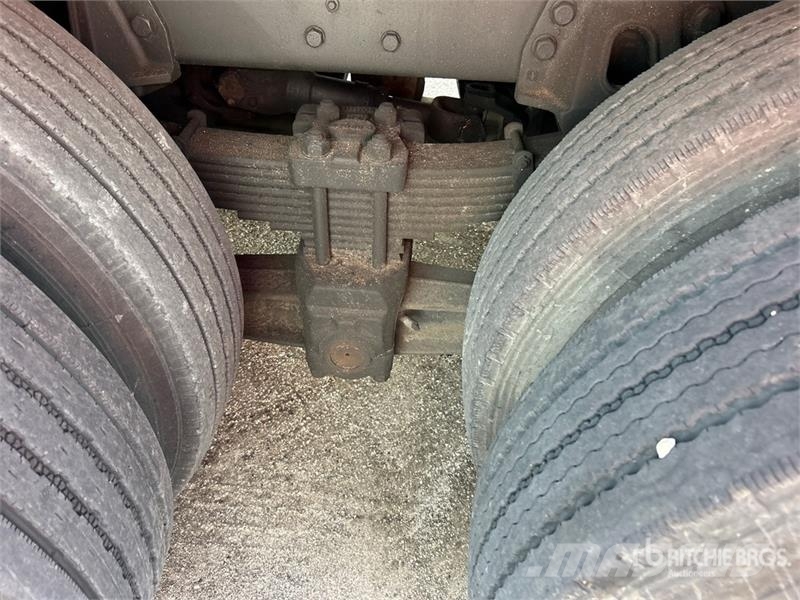 Ford L9000 Vehicule de recuperare