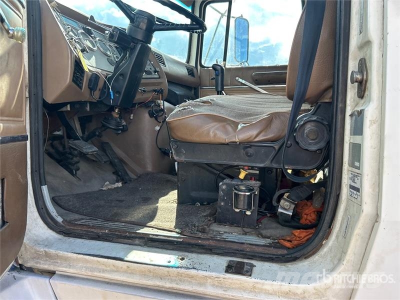 Ford L9000 Vehicule de recuperare