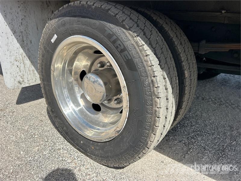 Ford LCF450 Skåpbilar