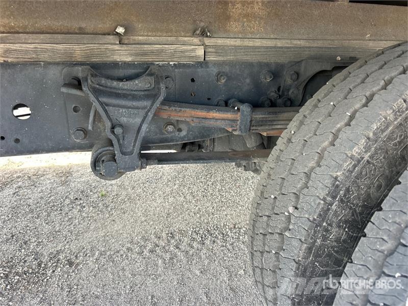 Ford LCF450 Skåpbilar