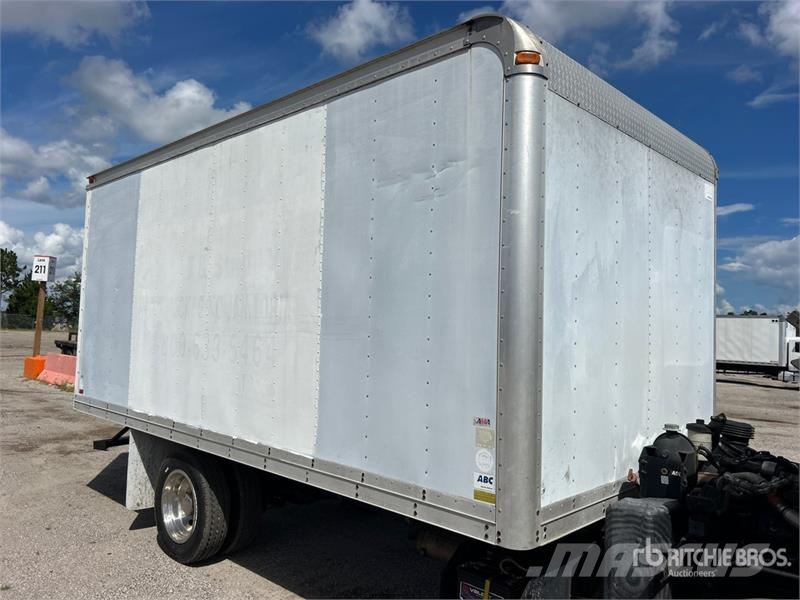 Ford LCF450 Skåpbilar