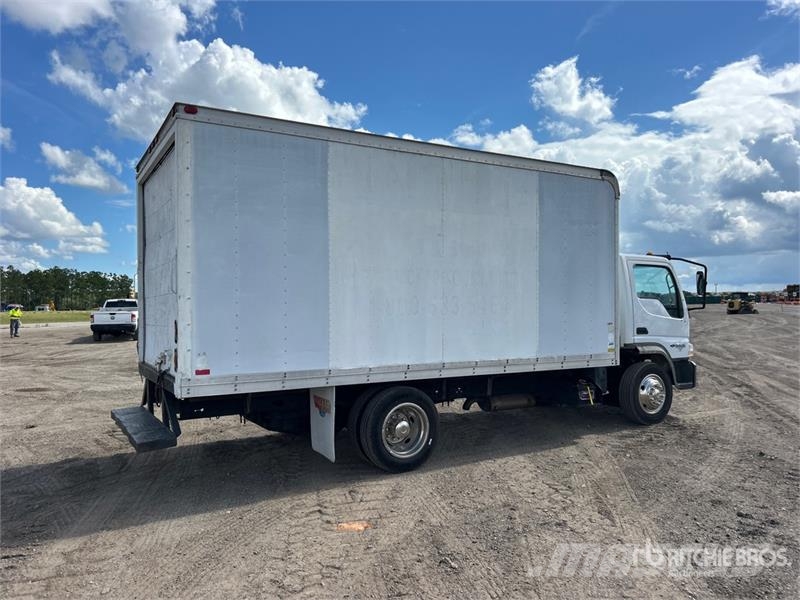 Ford LCF450 Skåpbilar