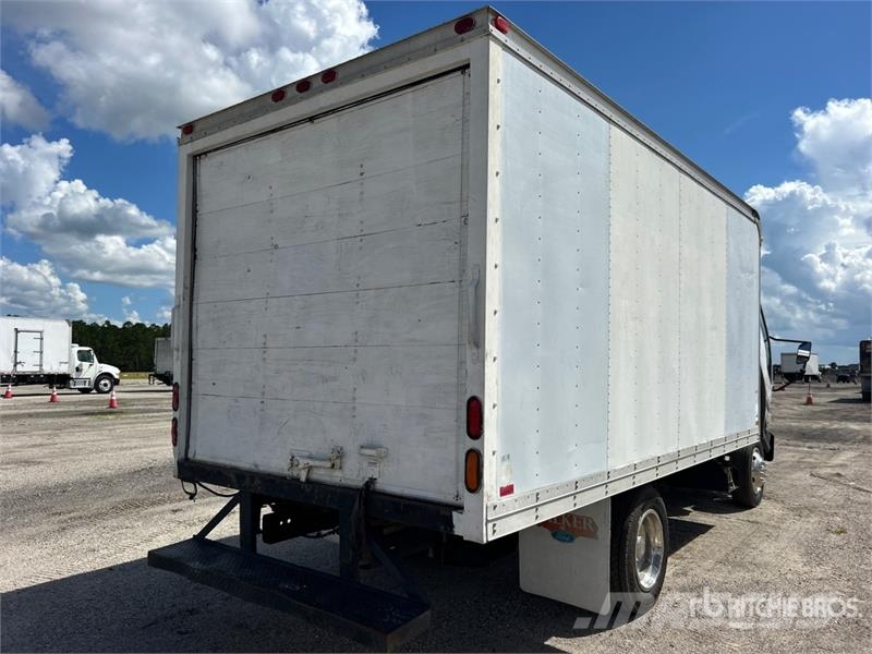 Ford LCF450 Skåpbilar