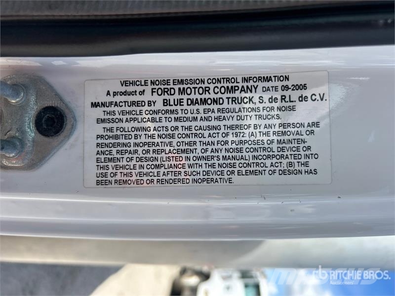 Ford LCF450 Skåpbilar