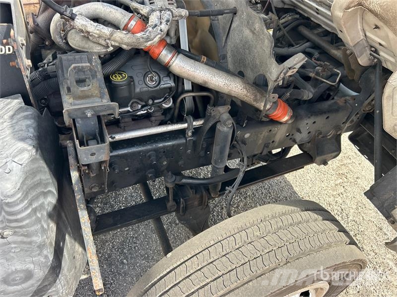 Ford LCF450 Skåpbilar