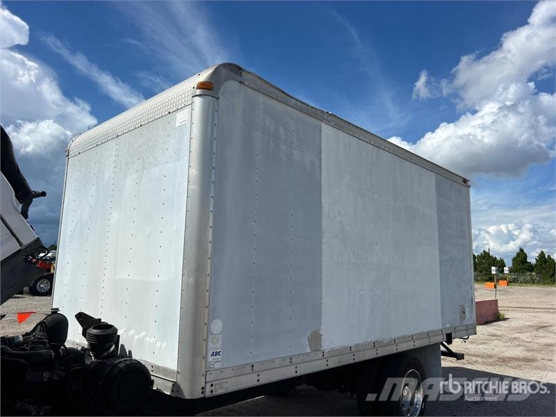 Ford LCF450 Skåpbilar