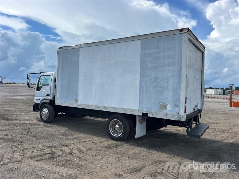 Ford LCF450 Skåpbilar