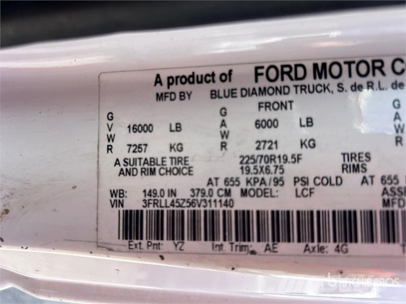 Ford LCF450 Skåpbilar