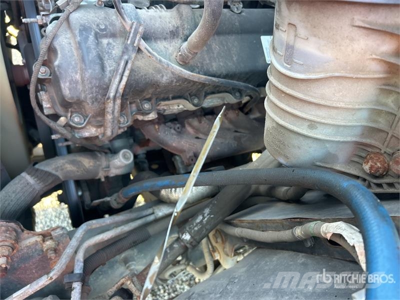 Ford LR800-40 35 ft on Ford F-750 4x2 Cable Placer Buck Camion nacelle