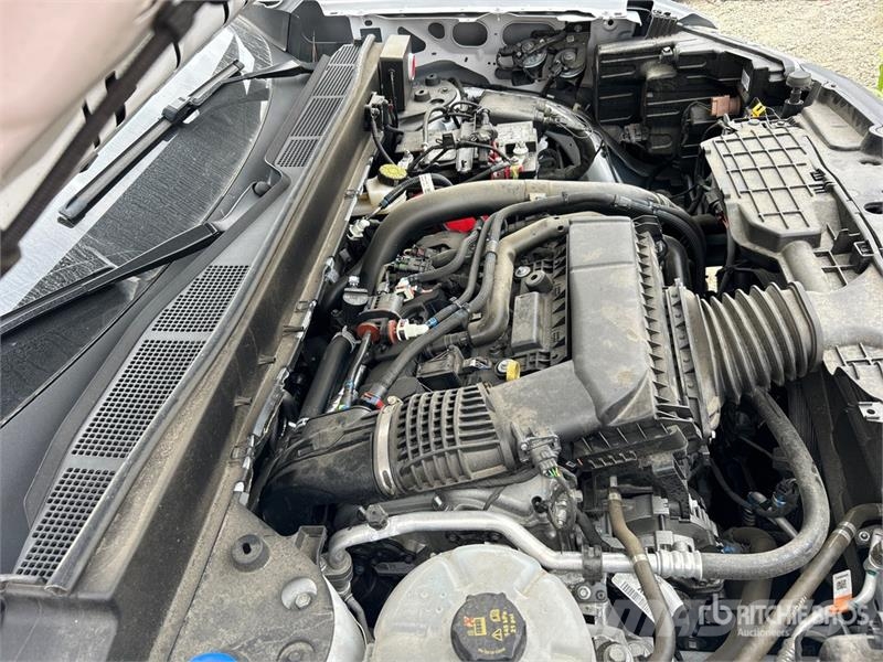 Ford Maverick XL 4x2 Crew Cab Pickup (Inoperable) أخرى