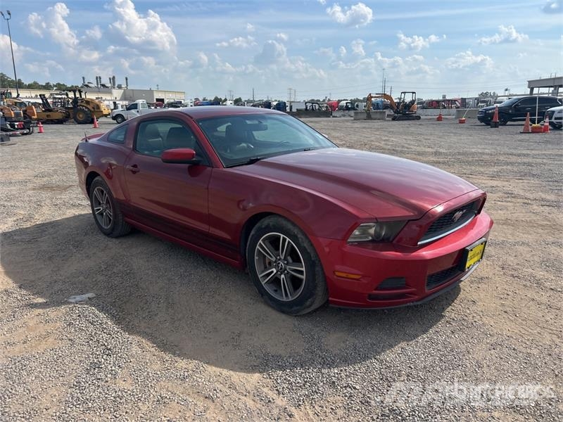 Ford MUSTANG Automobile Automašīnas