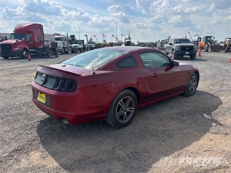 Ford MUSTANG Automobile Automašīnas