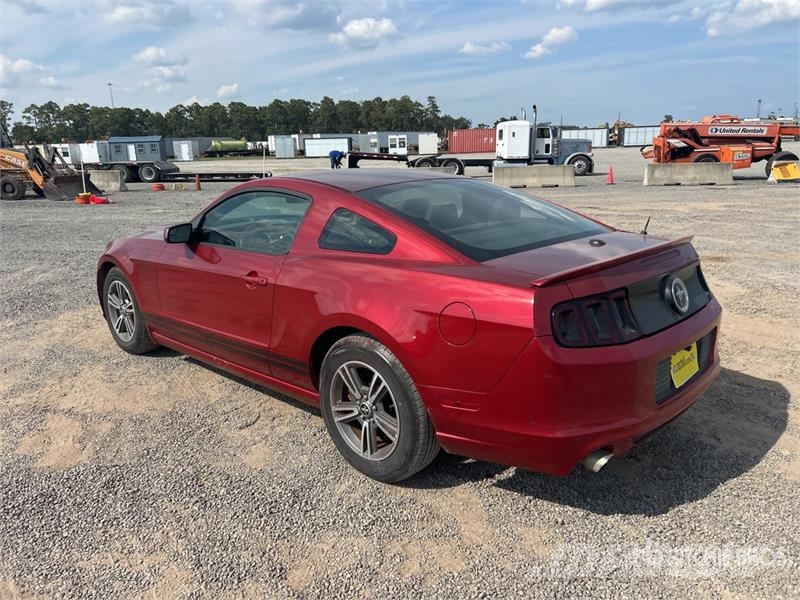 Ford MUSTANG Automobile Automašīnas