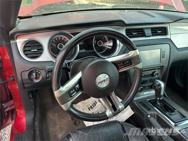 Ford MUSTANG Automobile Automašīnas