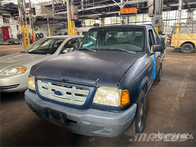 Ford Ranger 4x2 Flatbed Truck Tovornjaki s kesonom/platojem