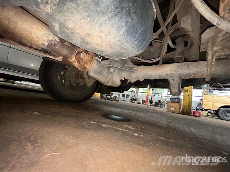 Ford Ranger 4x2 Flatbed Truck Tovornjaki s kesonom/platojem