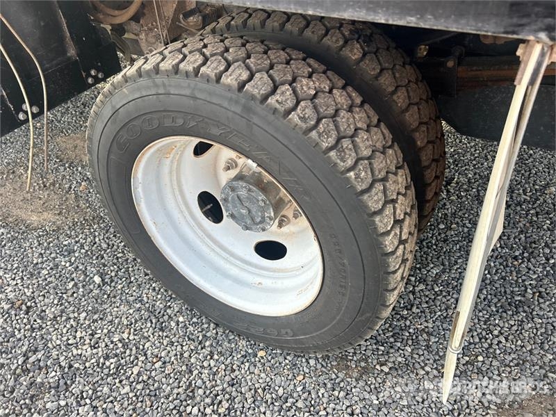 Ford System 3000 on Ford F-550 XL 4x4 Vacuum Tanker Tru Camion aspirateur, Hydrocureur