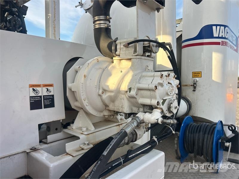 Ford System 3000 on Ford F-550 XL 4x4 Vacuum Tanker Tru Camion aspirateur, Hydrocureur