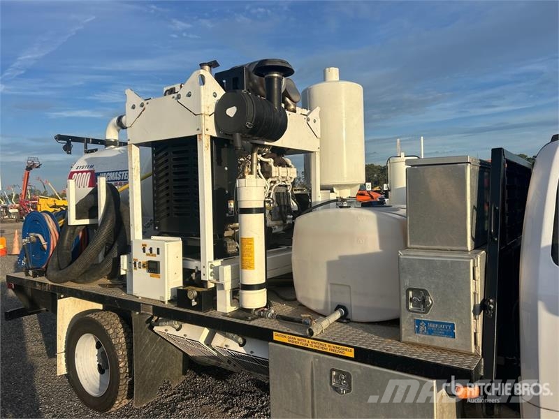 Ford System 3000 on Ford F-550 XL 4x4 Vacuum Tanker Tru Camion aspirateur, Hydrocureur