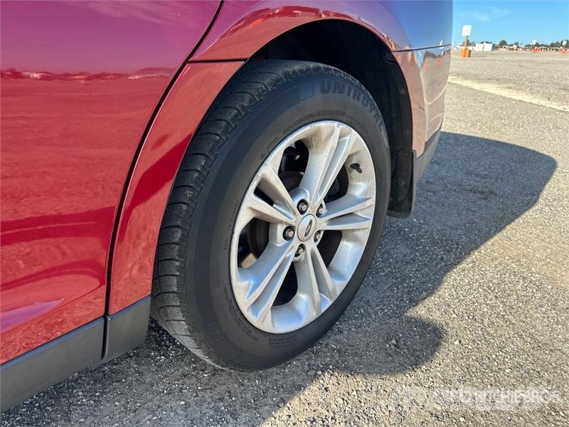 Ford Taurus SEL Automobile Otomobiller